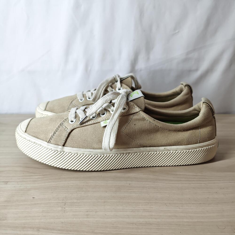 Cariuma Shoes Mens Size 10 Beige Canvas Low Top Lace Up Casual Sneakers Cork